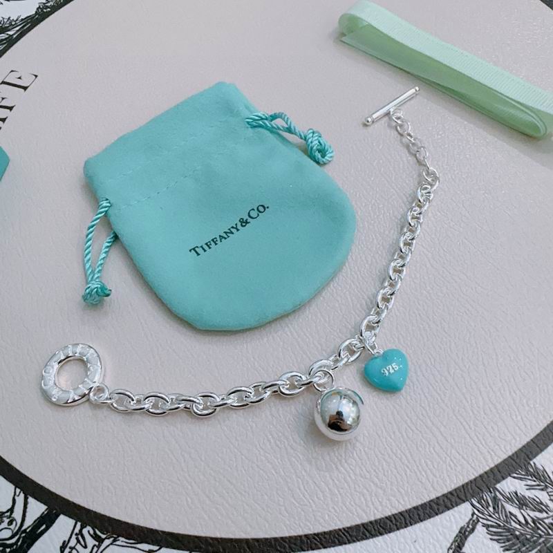Tiffany bracelet 09yxx82